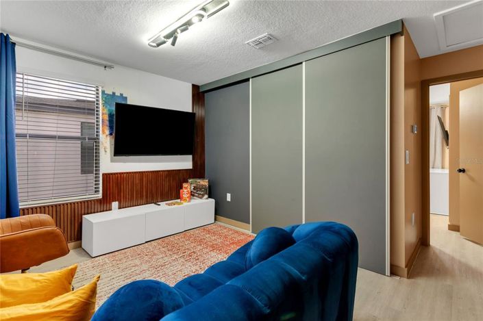 Image No.63-3 Bed Townhouse for sale