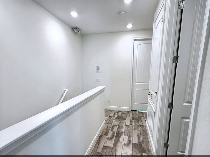 Image No.14-3 Bed Townhouse for sale