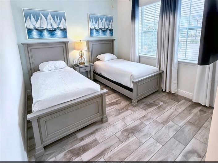 Image No.20-3 Bed Townhouse for sale