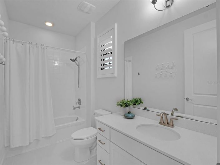 Image No.37-6 Bed Property for sale