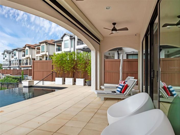 Image No.47-6 Bed Property for sale