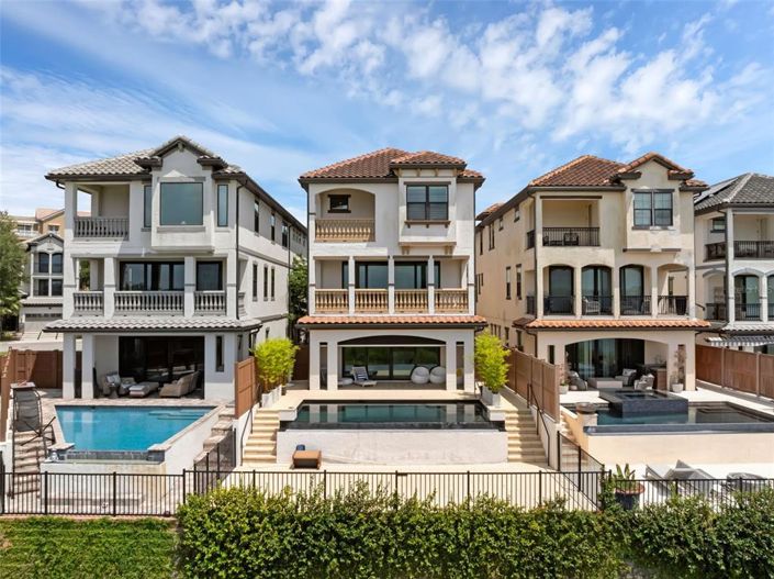 Image No.49-6 Bed Property for sale