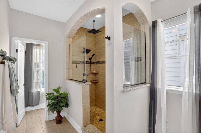 Image No.19-3 Bed Property for sale