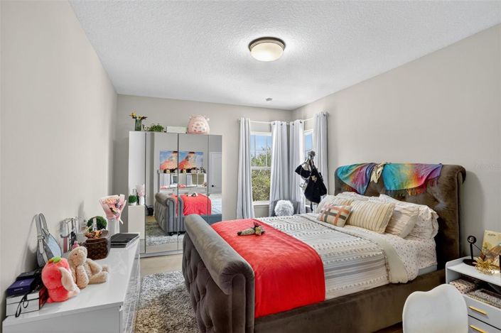 Image No.24-3 Bed Property for sale