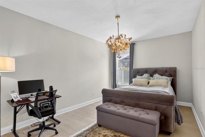 Image No.27-3 Bed Property for sale