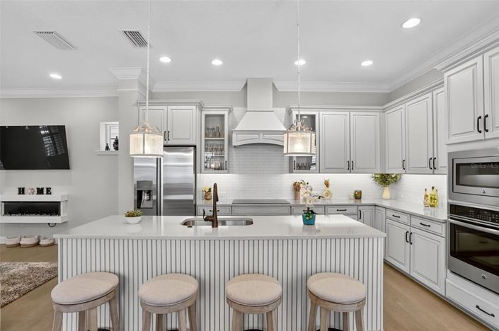 Image No.8-3 Bed Property for sale