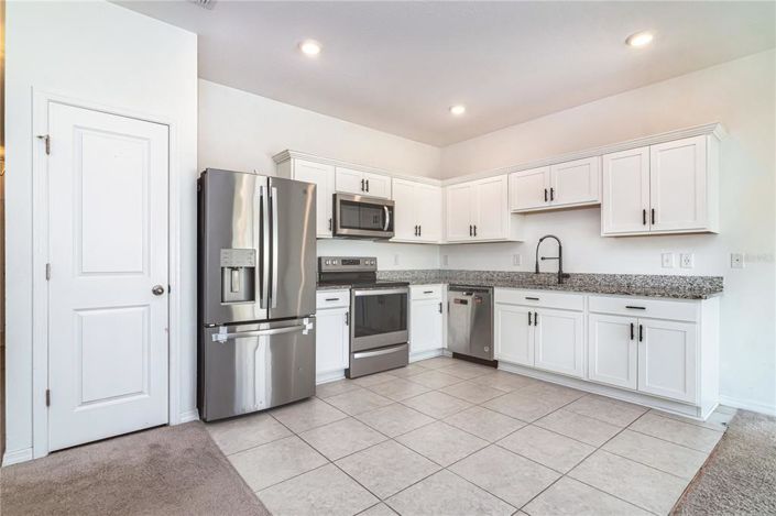 Image No.11-3 Bed Townhouse for sale