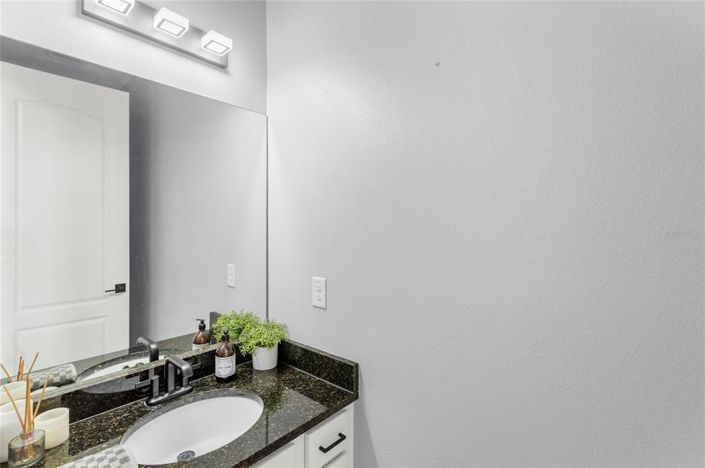 Image No.14-6 Bed Property for sale