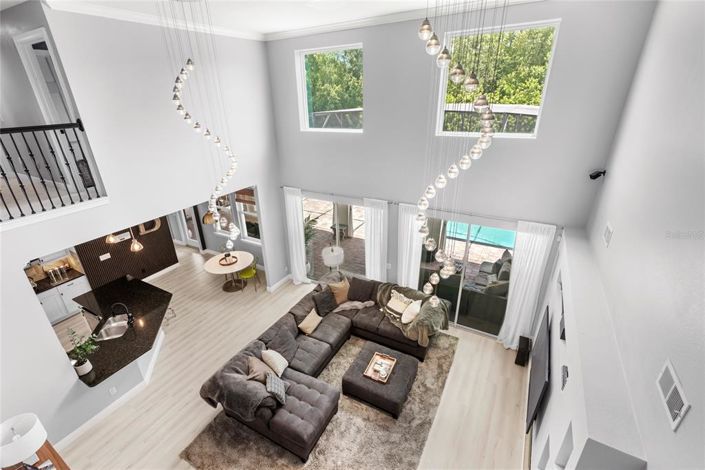 Image No.31-6 Bed Property for sale