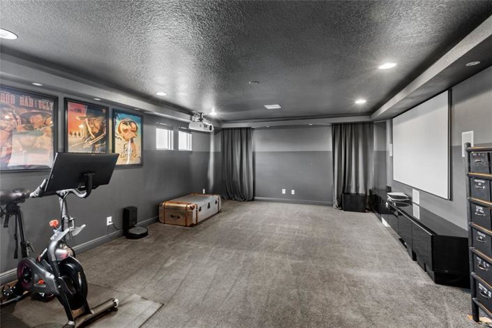 Image No.43-6 Bed Property for sale