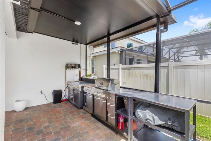 Image No.49-6 Bed Property for sale