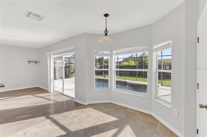 Image No.7-Propriété de 4 chambres à vendre à Kissimmee