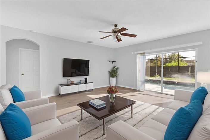 Image No.8-Propriété de 4 chambres à vendre à Kissimmee