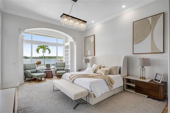 Image No.20-6 Bed Property for sale