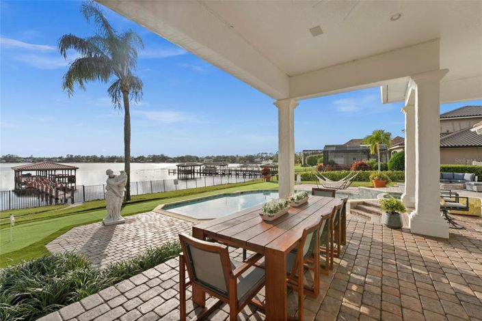 Image No.32-6 Bed Property for sale