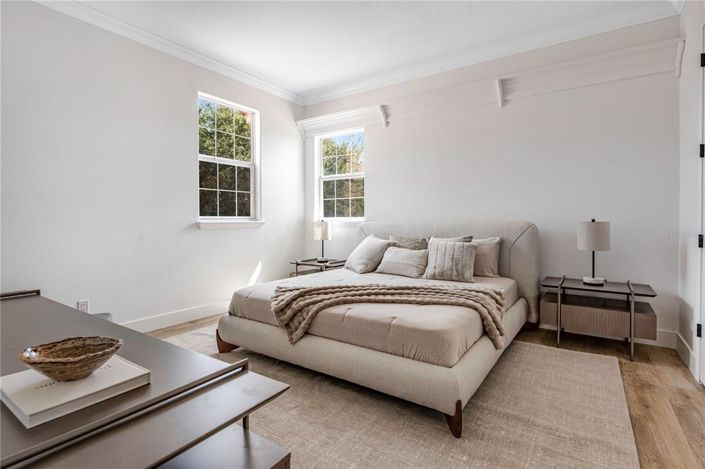 Image No.53-6 Bed Property for sale