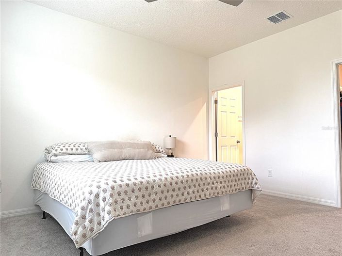 Image No.12-3 Bed Property for sale