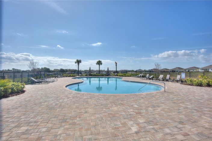 Image No.19-3 Bed Property for sale