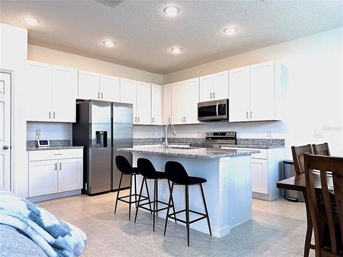 Image No.6-3 Bed Property for sale