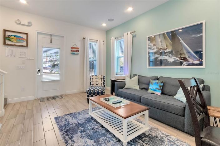 Image No.3-2 Bed Property for sale