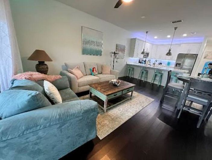 Image No.2-Propriété de 4 chambres à vendre à Kissimmee