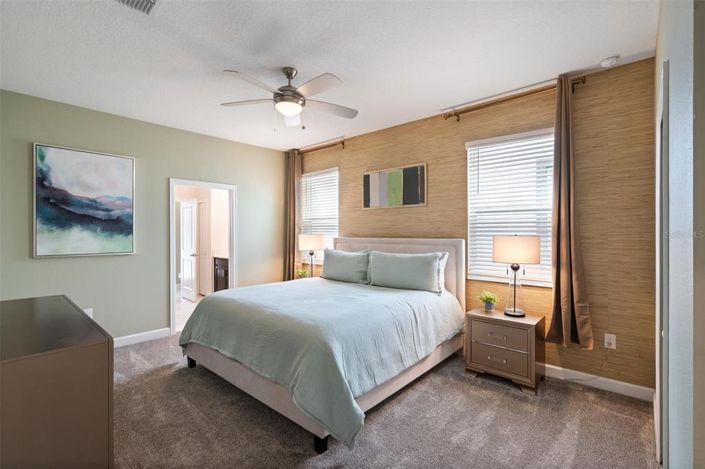 Image No.28-7 Bed Property for sale