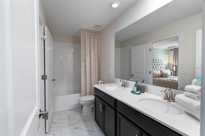 Image No.7-7 Bed Property for sale