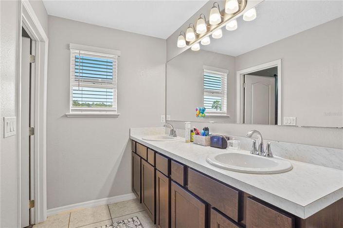 Image No.21-3 Bed Townhouse for sale