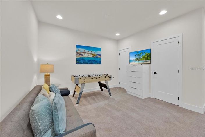 Image No.30-3 Bed Townhouse for sale