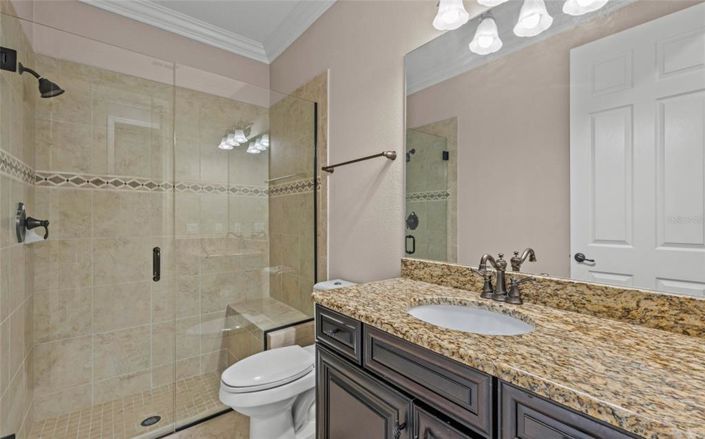 Image No.22-7 Bed Property for sale