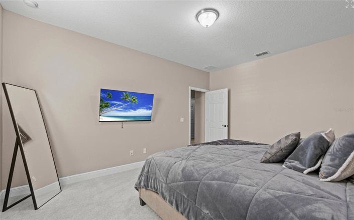 Image No.24-7 Bed Property for sale