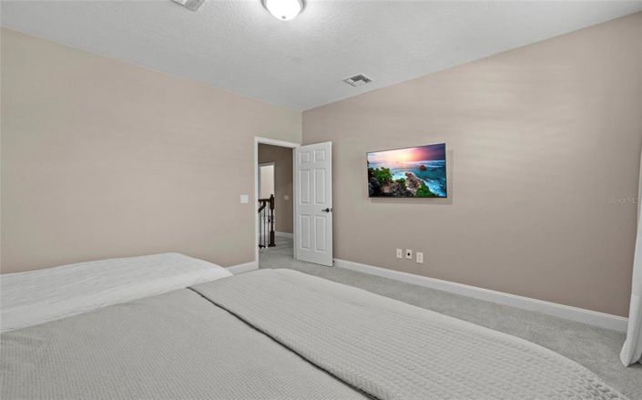 Image No.31-7 Bed Property for sale