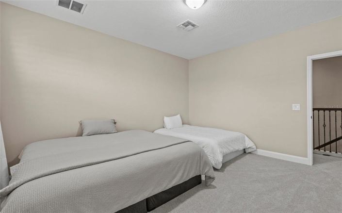 Image No.32-7 Bed Property for sale