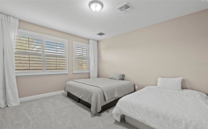 Image No.33-7 Bed Property for sale