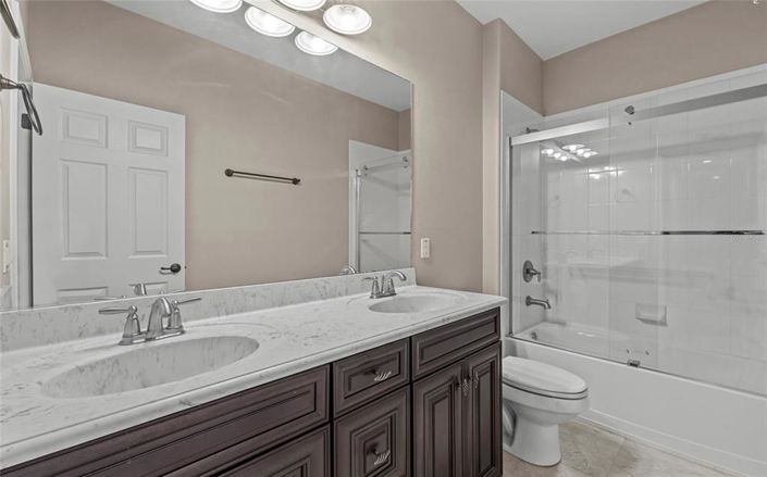 Image No.36-7 Bed Property for sale