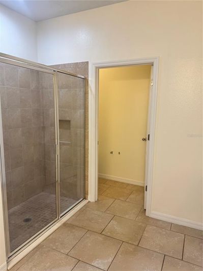 Image No.11-4 Bed Property for sale