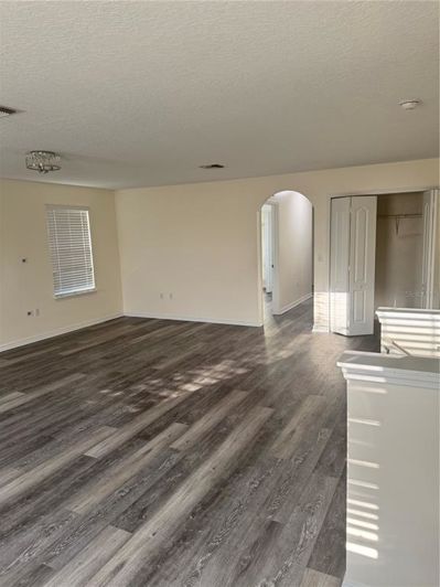 Image No.15-4 Bed Property for sale