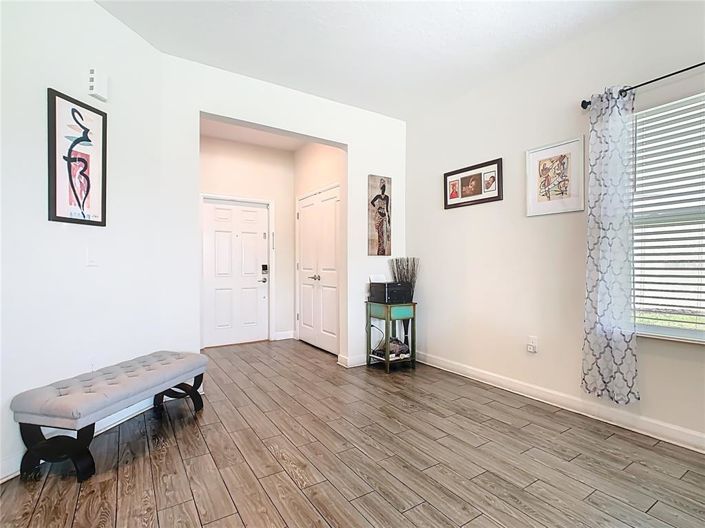 Image No.11-3 Bed Property for sale