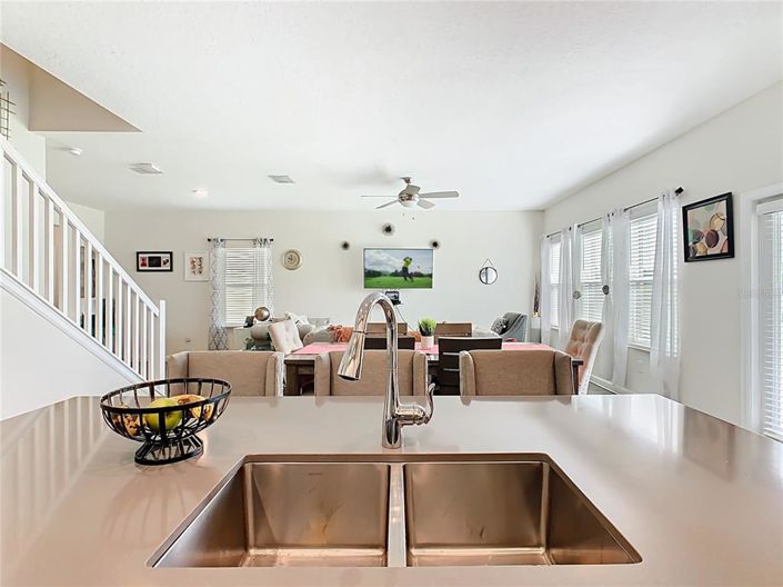 Image No.19-3 Bed Property for sale