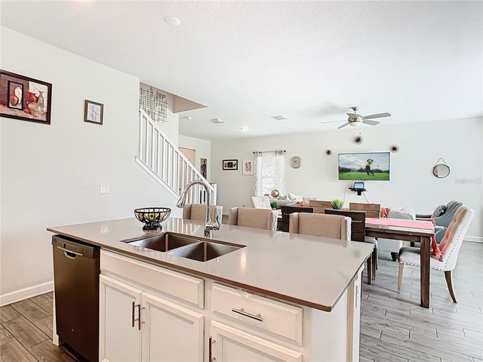 Image No.20-3 Bed Property for sale