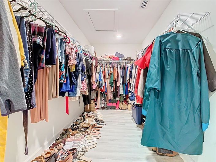 Image No.36-3 Bed Property for sale