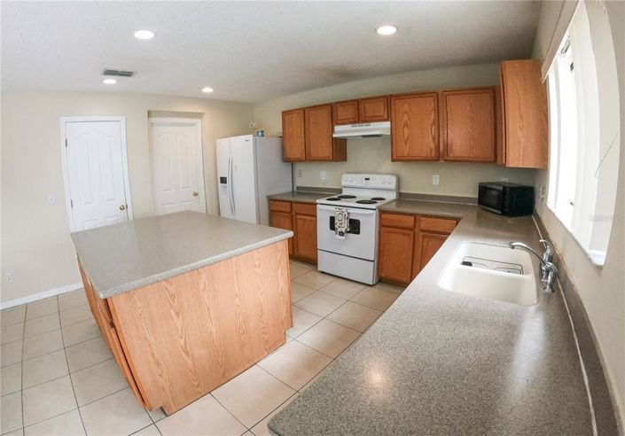 Image No.8-Propriété de 4 chambres à vendre à Clermont