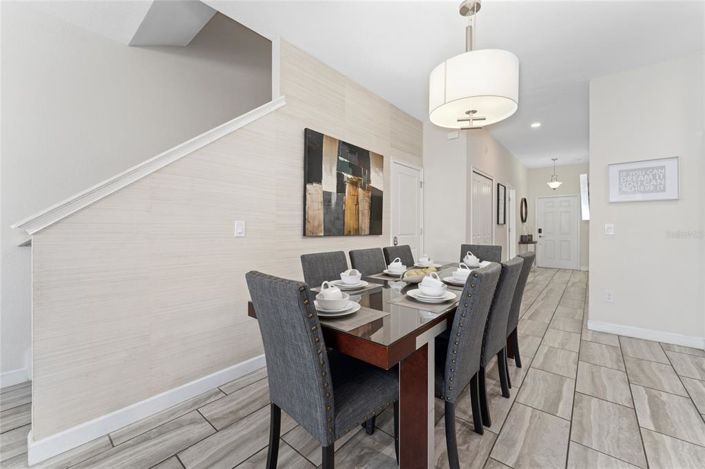 Image No.13-5 Bed Townhouse for sale