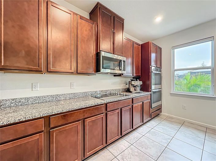 Image No.18-5 Bed Property for sale