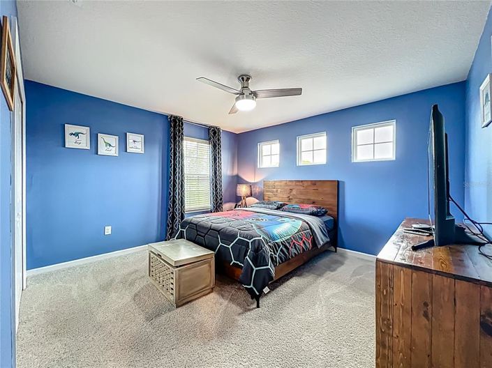 Image No.32-5 Bed Property for sale