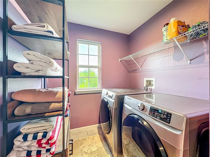 Image No.56-5 Bed Property for sale