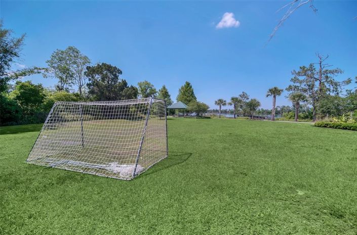 Image No.66-5 Bed Property for sale