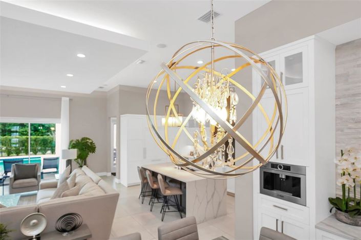 Image No.22-5 Bed Property for sale