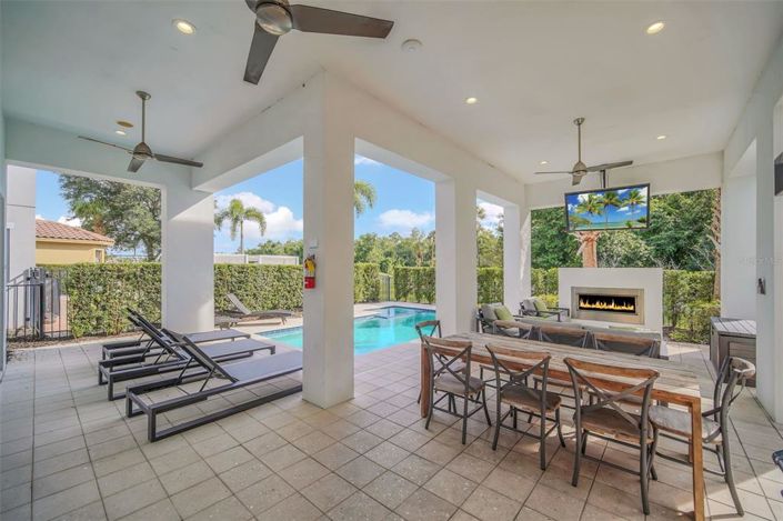 Image No.28-5 Bed Property for sale