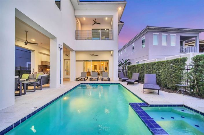 Image No.31-5 Bed Property for sale